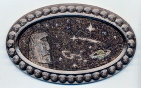 Motiv #10 „Moai blickt ins Weltall“